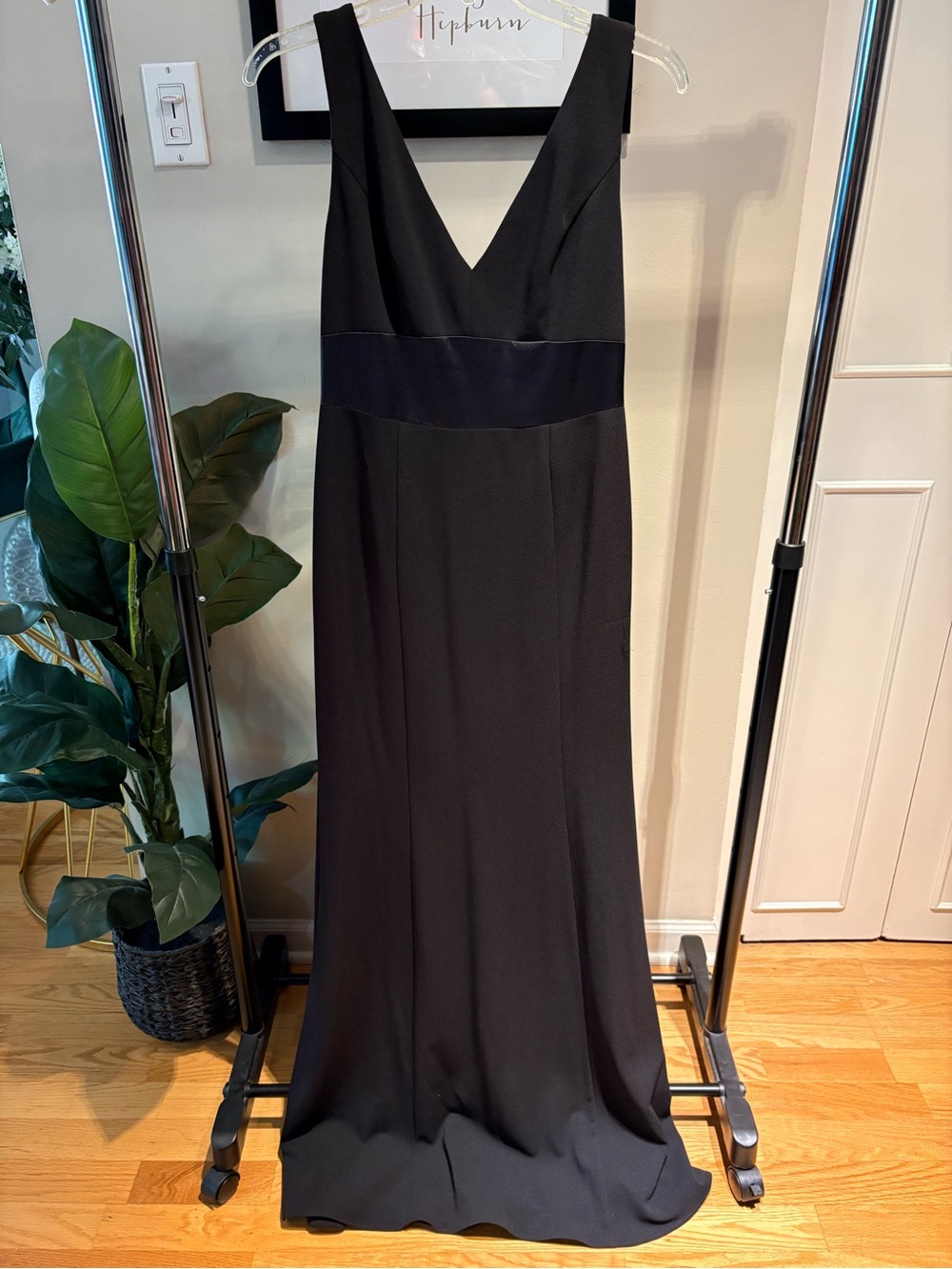 Adrianna Papell Black Crepe Gown Satin Open Bow Back Ruffle Train Dress - Size 4 - Picture 2 of 10